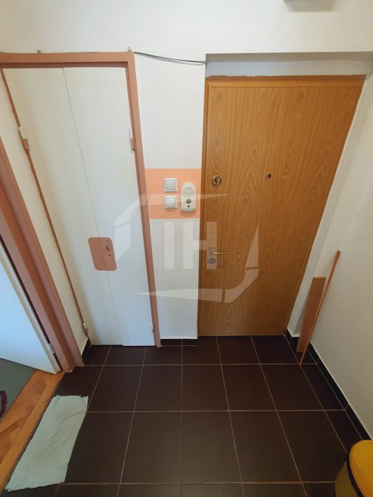 Apartament cu 2 camere, etaj intermediar, zona strazii Unirii