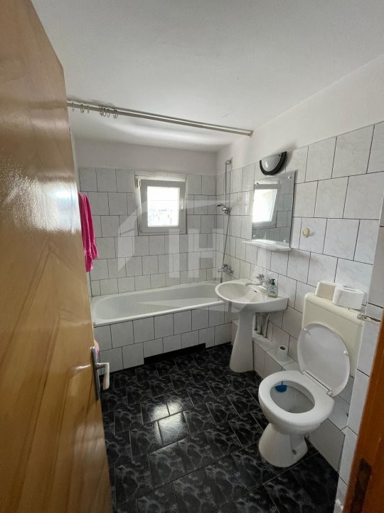 Apartament cu 3 camere decomandate, 2 bai, 2 balcoane, zona Calea Manastur