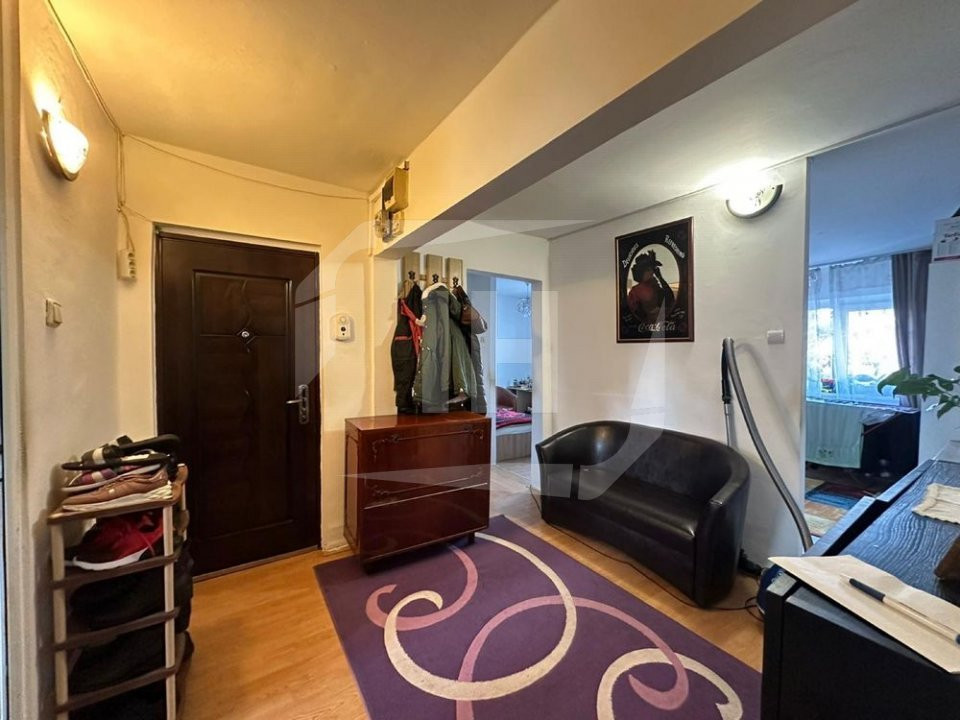 Apartament 4 camere decomandate, 2 bai, zona Calea Floresti