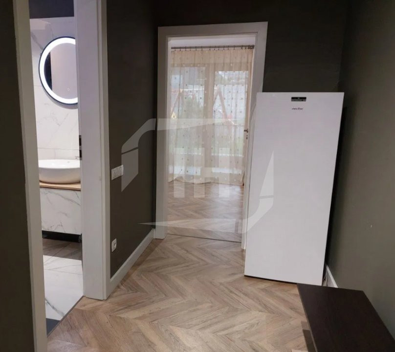 Apartament 2 camere, modern, zona Frunzisului