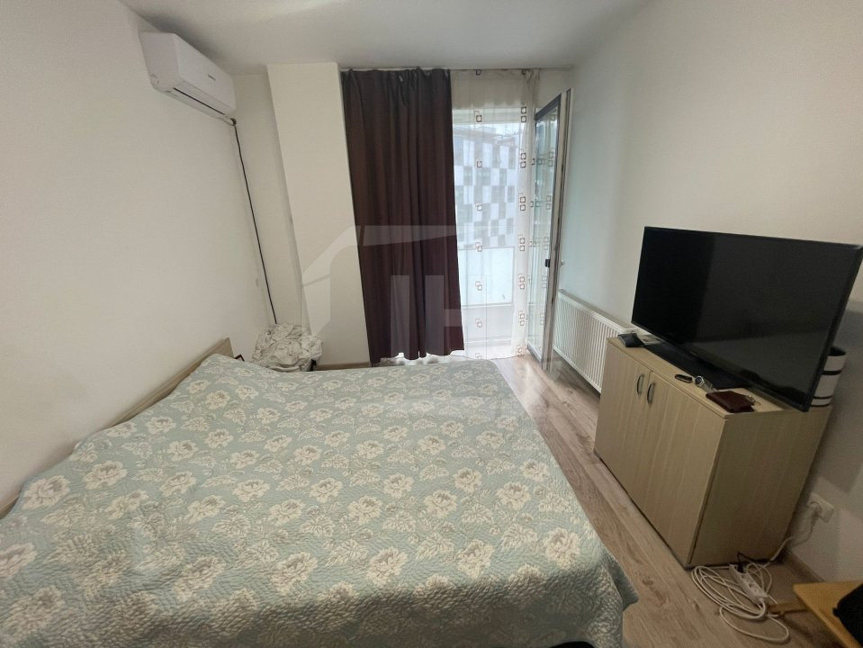 EXCLUSIV! Apartament 2 camere, decomandat, terasa si parcare, zona CBC