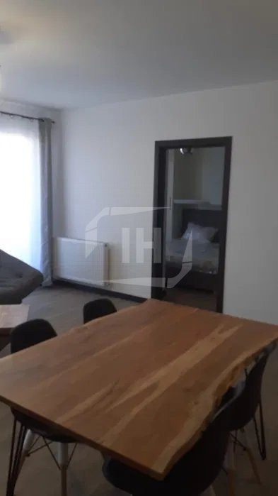 Apartament 2 camere, parcare, etaj intermediar, CENTRU