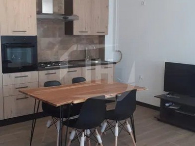 Apartament 2 camere, parcare, etaj intermediar, CENTRU