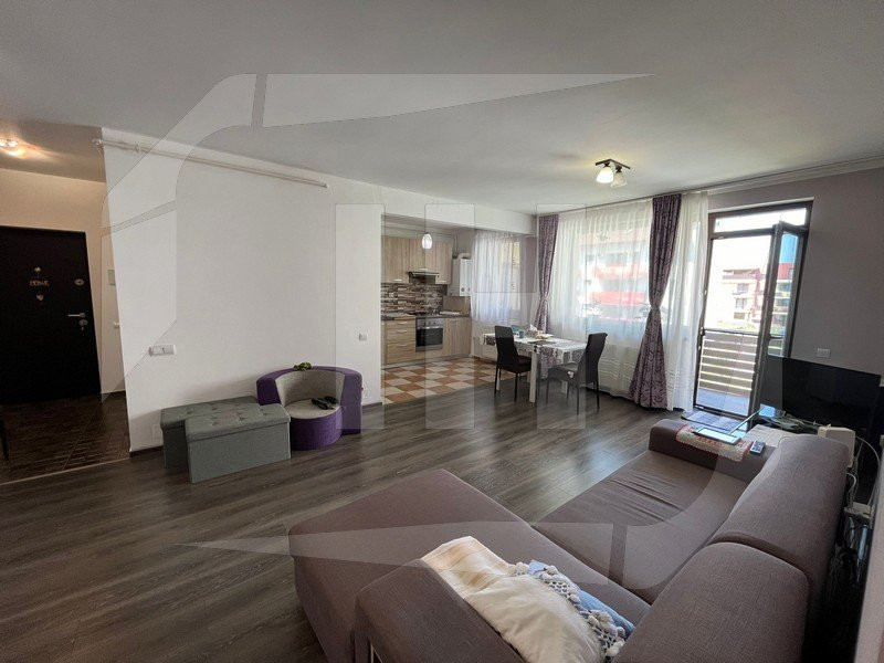 Apartament 2 camere, etaj intermediar, parcare