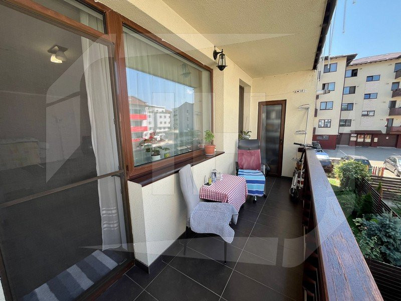 Apartament 2 camere, etaj intermediar, parcare