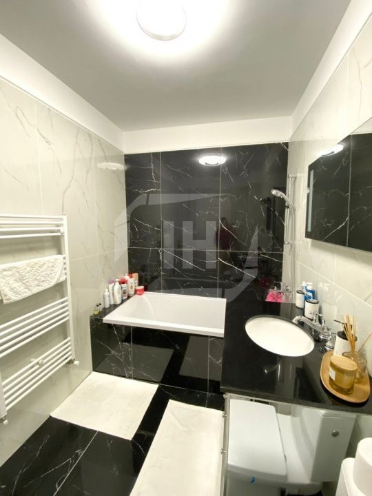 Apartament cu 2 camere, parcare subterana, zona vivo