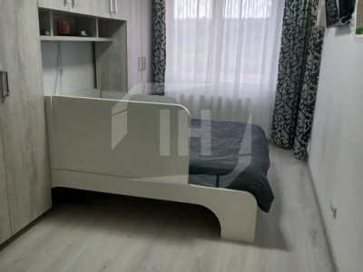 Apartament 3 camere, parcare subterana, zona Regal