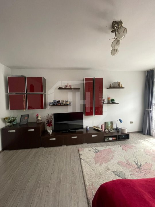 Apartament 3 camere, 2 bai, 2 balcoane, 73 mp, parcare, bloc nou, Intre Lacuri