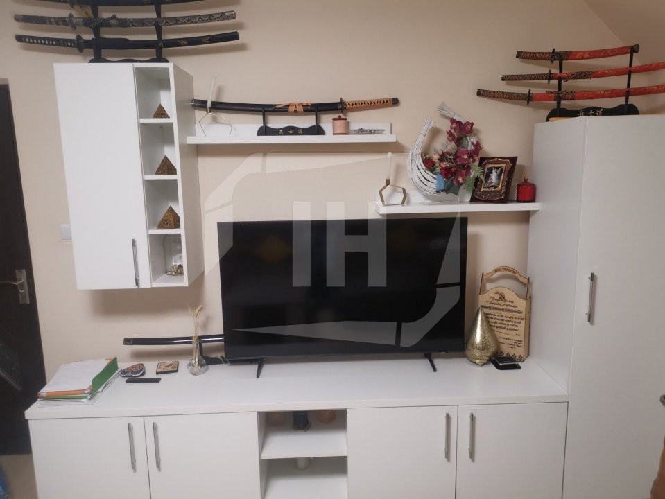 Apartament 3 camere, 2 bai, 75 mp utili + 80 mp de pod pe Scortarilor!