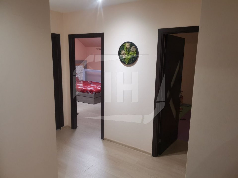 Apartament 3 camere, 2 bai, 75 mp utili + 80 mp de pod pe Scortarilor!