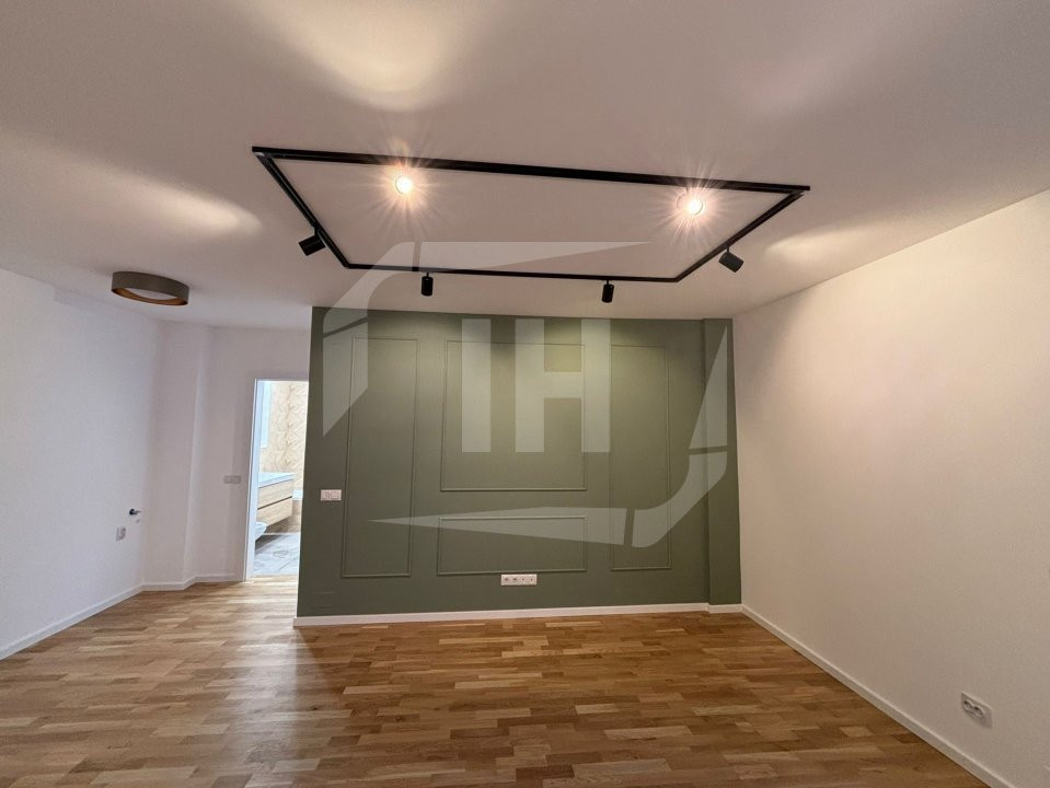 Apartament proaspat finisat cu 3 camere, garaj, zona Vivo