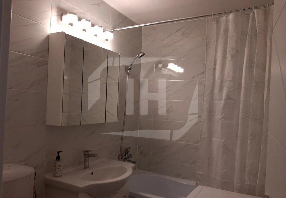 Apartament 2 camere, decomandat, zona P-ta Zorilor