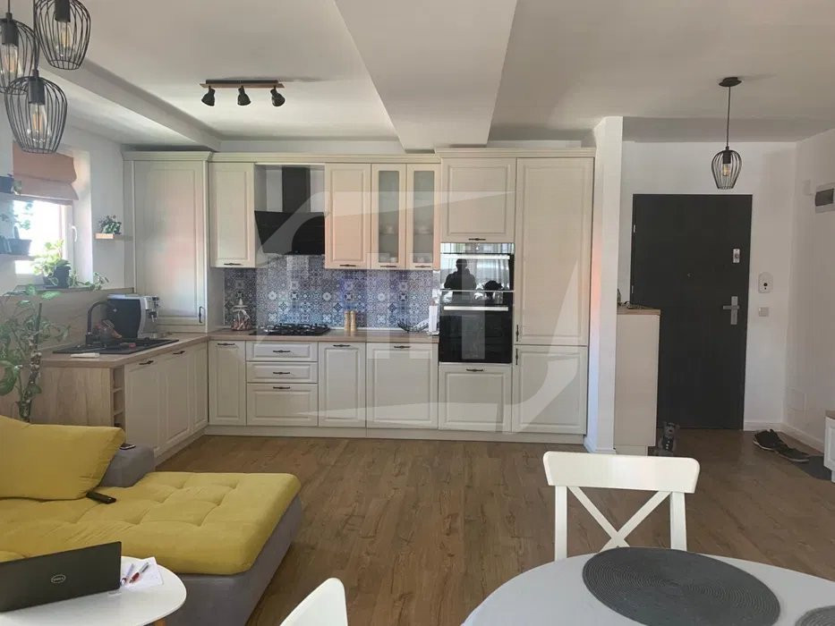 Apartament 4 camere, 126 mp utili. 2 niveluri, cartier Buna Ziua