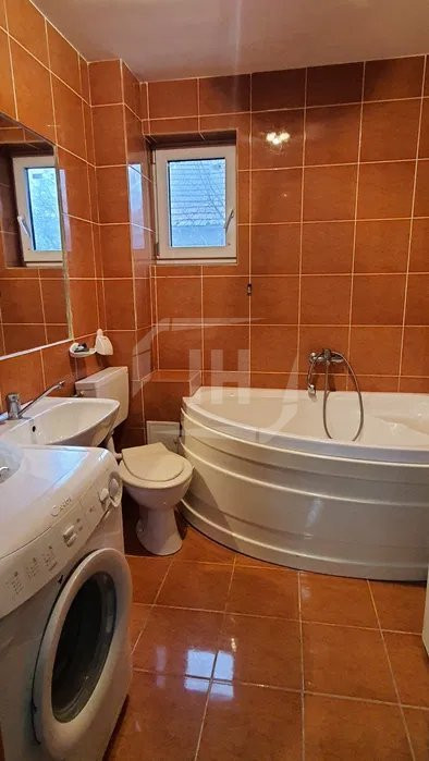 Apartament 2 camere, parcare, Zona Primăverii