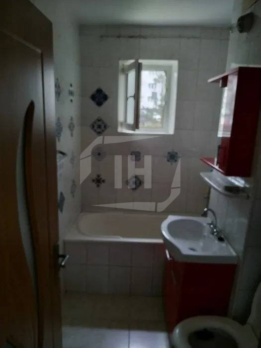 Apartament 2 camere, decomandat, Zona Primăverii