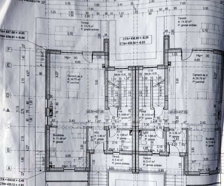 Duplex nou, 180 mp, teren 250 mp, garaj, zona Cetatea Fetei