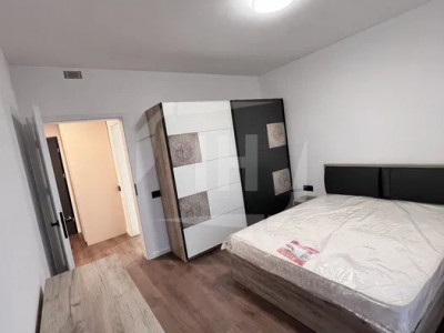 Apartament 2 camere, semidecomandat, zona Garii