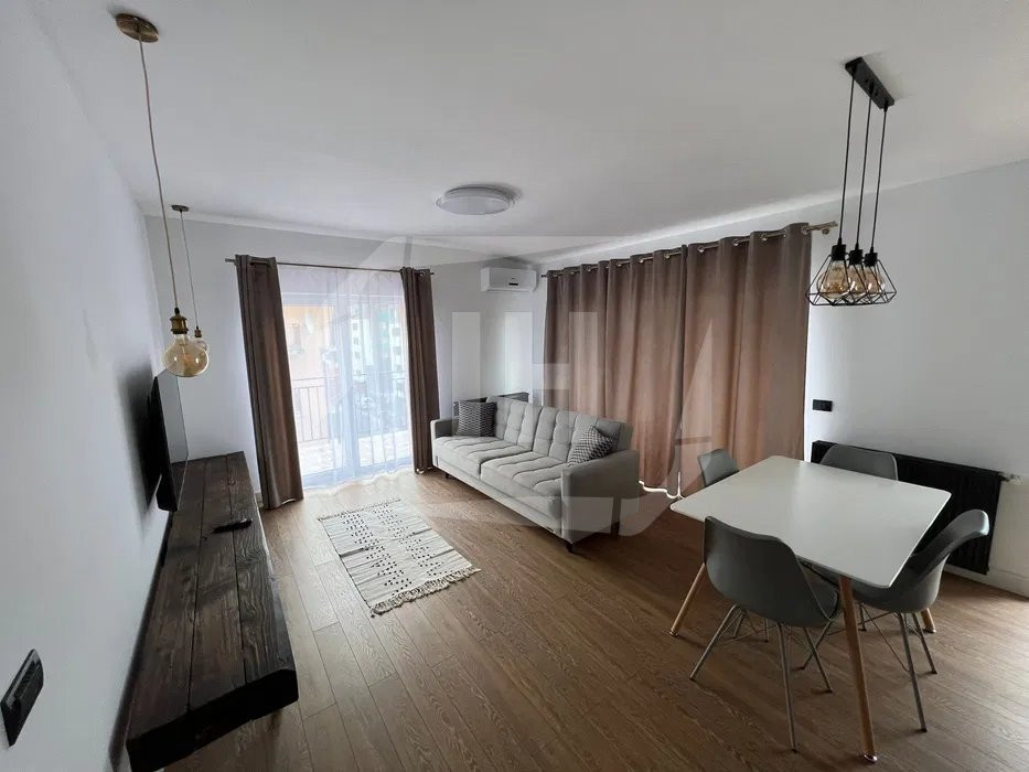 Apartament renovat, la cheie 53 mp utili, terase 27 mp, parcare inclusa