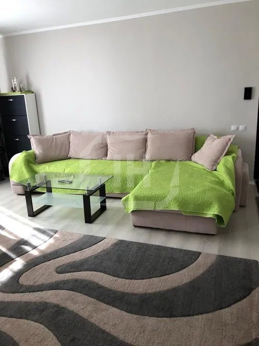 Apartament 2 camere, 2 parcări, ZONA VIVO