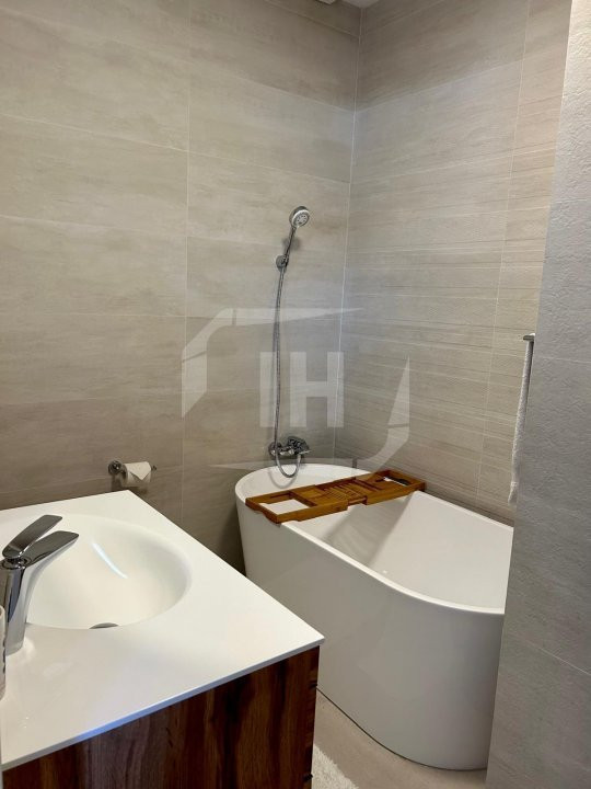 Apartament modern, finisat si mobilat, garaj, terasa 42 mp