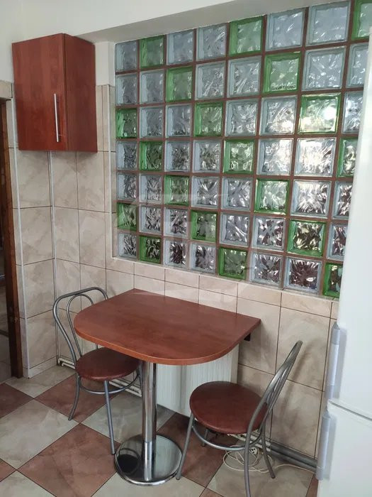 Apartament 3 camere, decomandat, Zona ALEEA NEGOIU