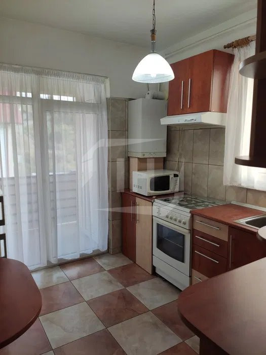 Apartament 3 camere, decomandat, Zona ALEEA NEGOIU