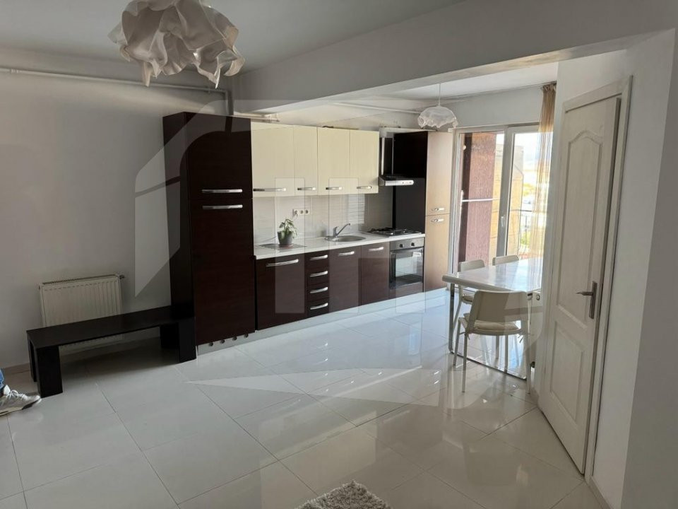 Apartament 2 camere, etaj intermediar, zona Calea Turzii