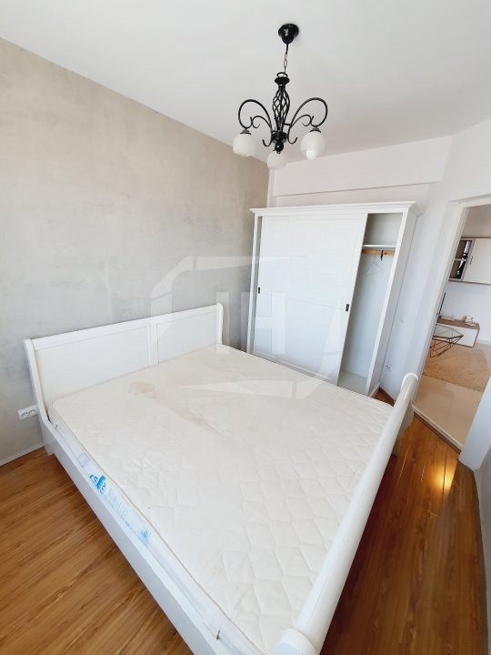 Apartament 2 camere, etaj intermediar, zona Calea Turzii