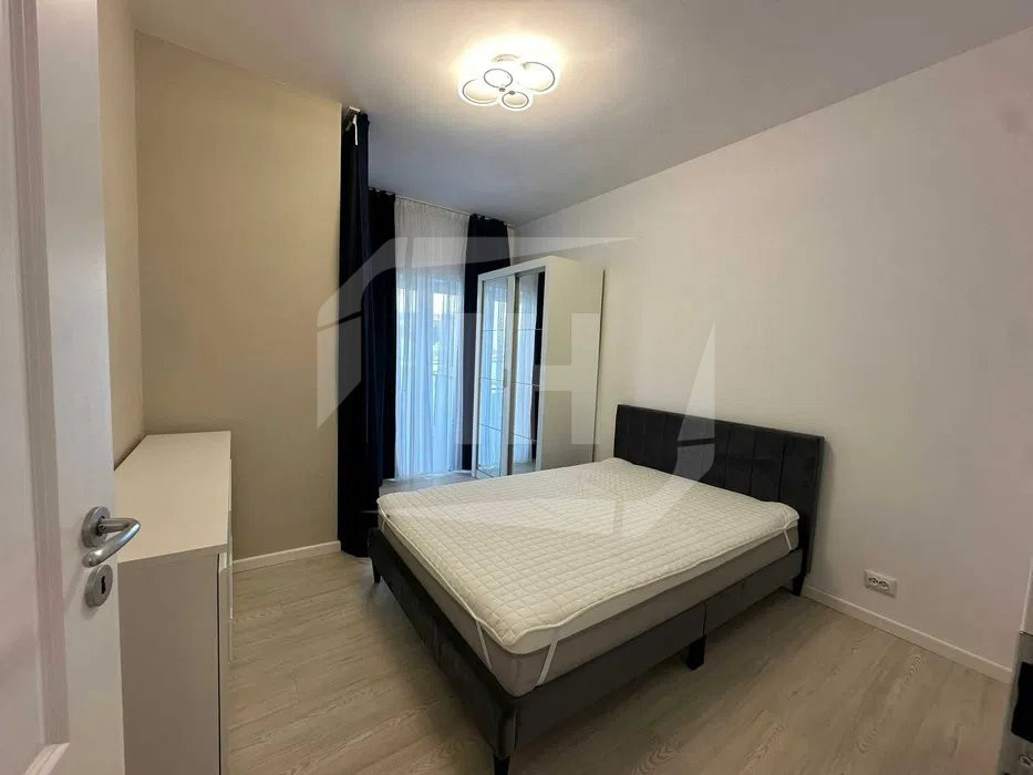 Apartament 3 camere + terasă 100 mp, parcare, Bună Ziua, zona Mihai Românul