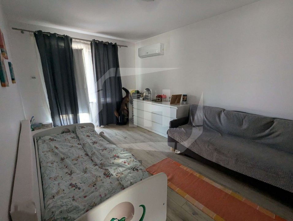 Casa cu 3 camere 100 mp utili, 2 parcari, zona Cetatii