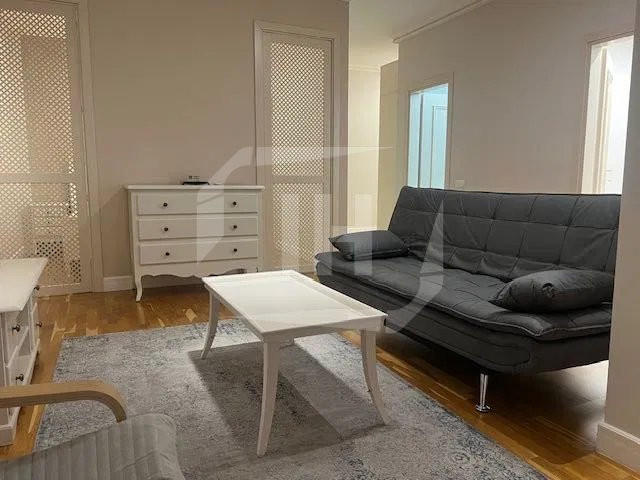 Apartament 2 camere, decomandat, parcare, Grigorescu