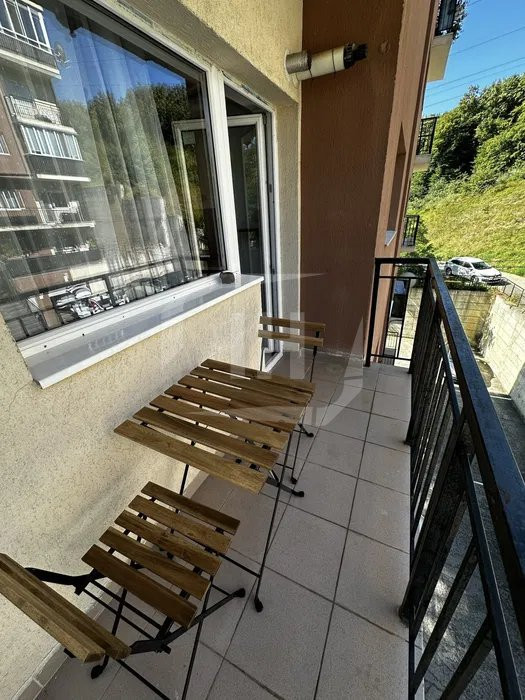 Apartament 2 camere, balcon, parcare subterană, MĂNĂȘTUR