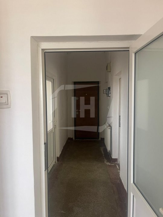 Apartament 2 camere , decomandat, clasic, zona Centrala