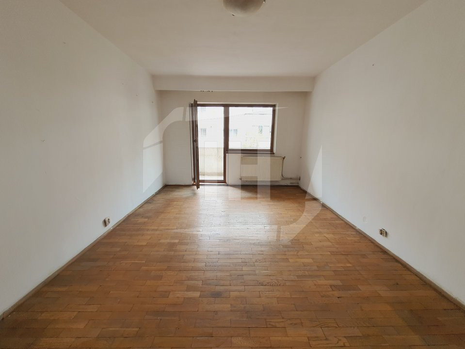 Apartament cu 3 camere decomandat, etaj 2, zona Nicolae Titulescu