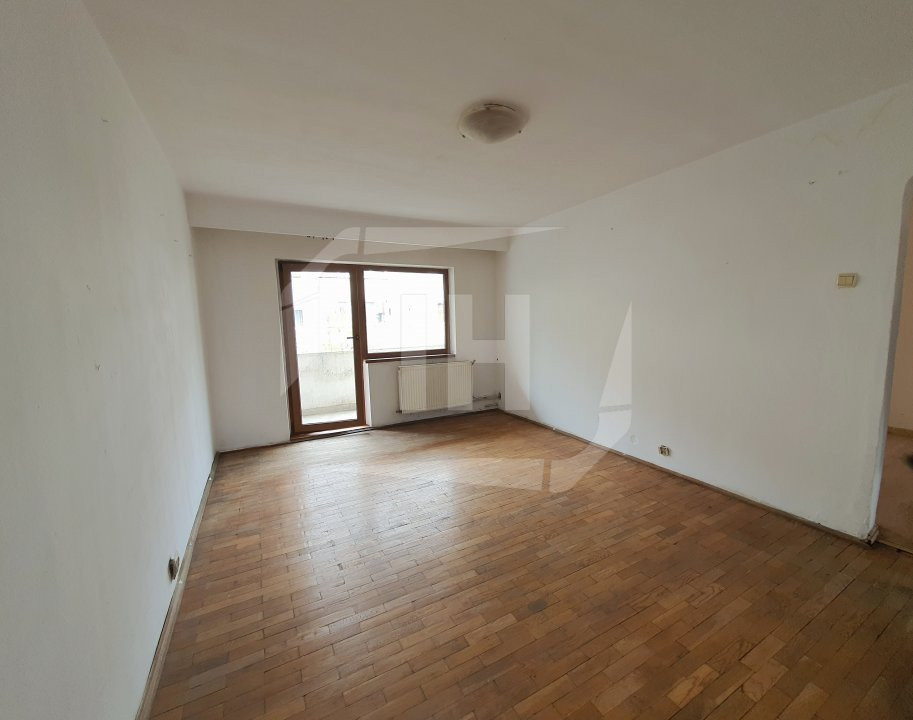 Apartament cu 3 camere decomandat, etaj 2, zona Nicolae Titulescu