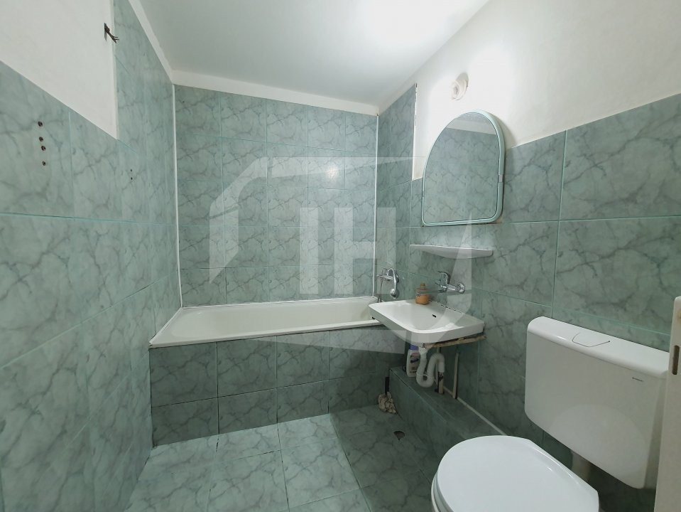 Apartament cu 3 camere decomandat, etaj 2, zona Nicolae Titulescu