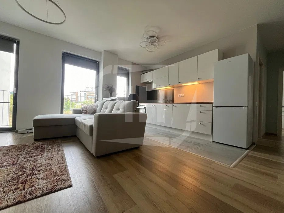 Apartament 2 camere, modern, balcon, parcare, Zona Frunzișului