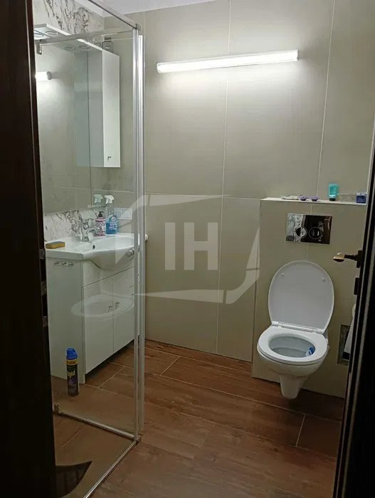 Apartament 3 camere, decomandat, 2 băi, balcon, Zona EXPO TRANSILVANIA