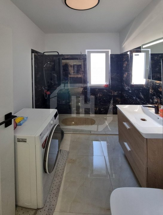 Penthouse 3 camere 77 mp, terase 30 mp, la cheie, parcare inclusa