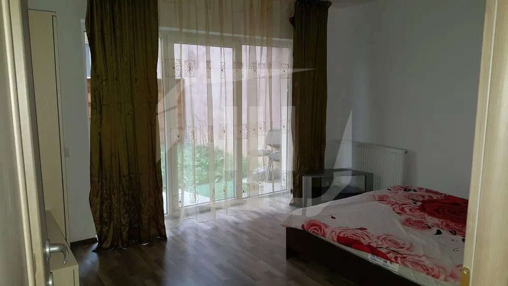 Apartament 2 camere, terasă 30 mp, Zona Vivo