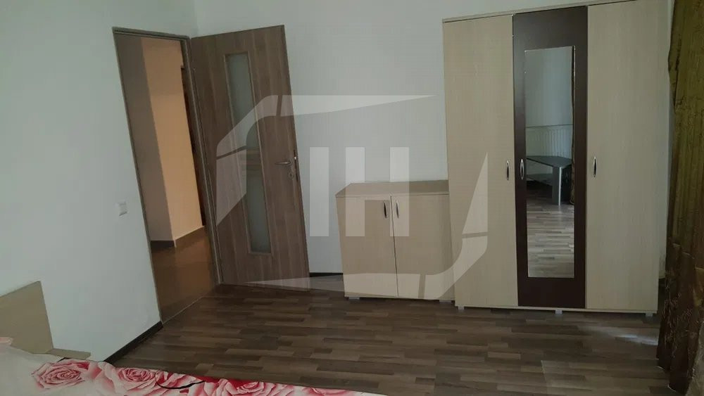 Apartament 2 camere, terasă 30 mp, Zona Vivo