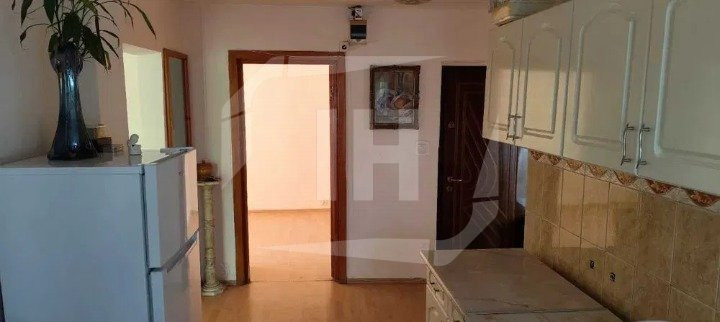 Apartament 3 camere, 3 balcoane, 2 bai, etajul 1, zona Iulius Mall