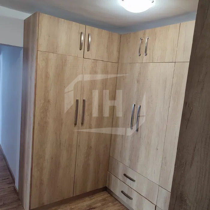 Apartament 3 camere, parcare, Zona Aleea Vidraru, MĂNĂȘTUR