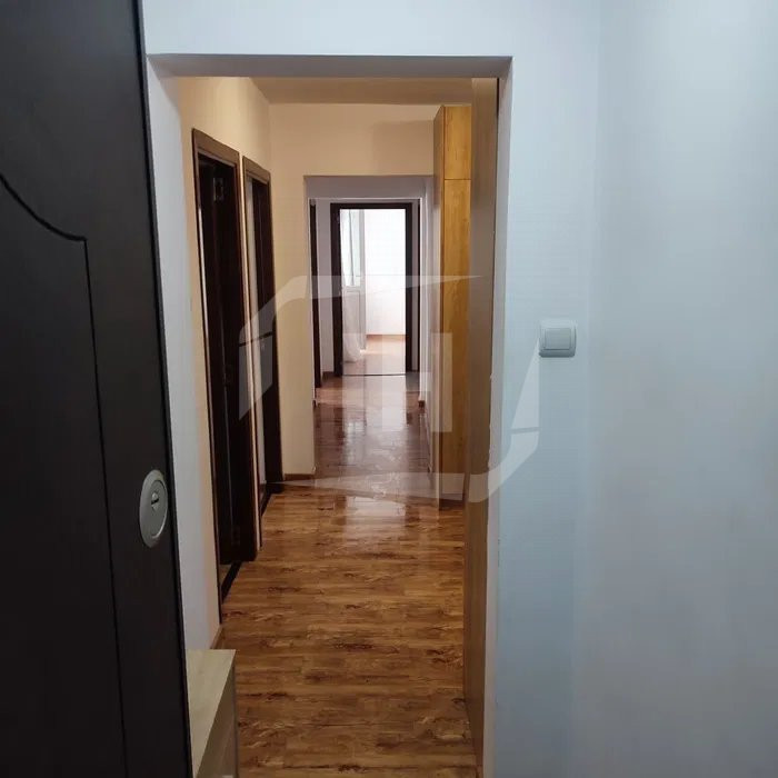 Apartament 3 camere, parcare, Zona Aleea Vidraru, MĂNĂȘTUR