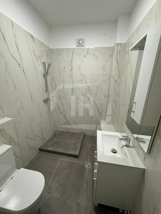 Apartament cu 2 camere, renovat complet, zona Tribunalului