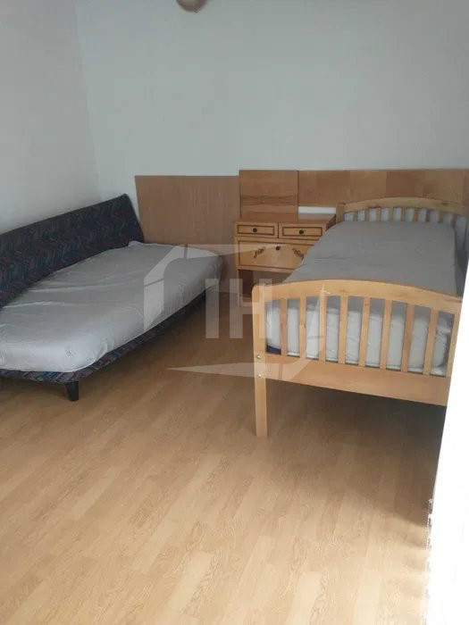 CASĂ DE ÎNCHIRIAT, NIVELUL 1, 3 CAMERE, 2 BĂI, BALCON, PARCĂRI, ZONA AUTOGARĂ