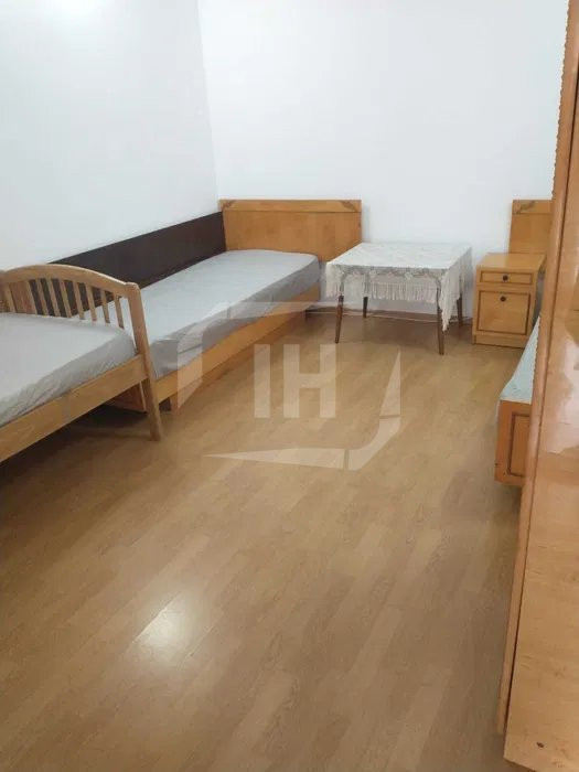 CASĂ DE ÎNCHIRIAT, NIVELUL 1, 3 CAMERE, 2 BĂI, BALCON, PARCĂRI, ZONA AUTOGARĂ