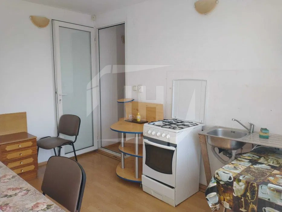 CASĂ DE ÎNCHIRIAT, NIVELUL 1, 3 CAMERE, 2 BĂI, BALCON, PARCĂRI, ZONA AUTOGARĂ