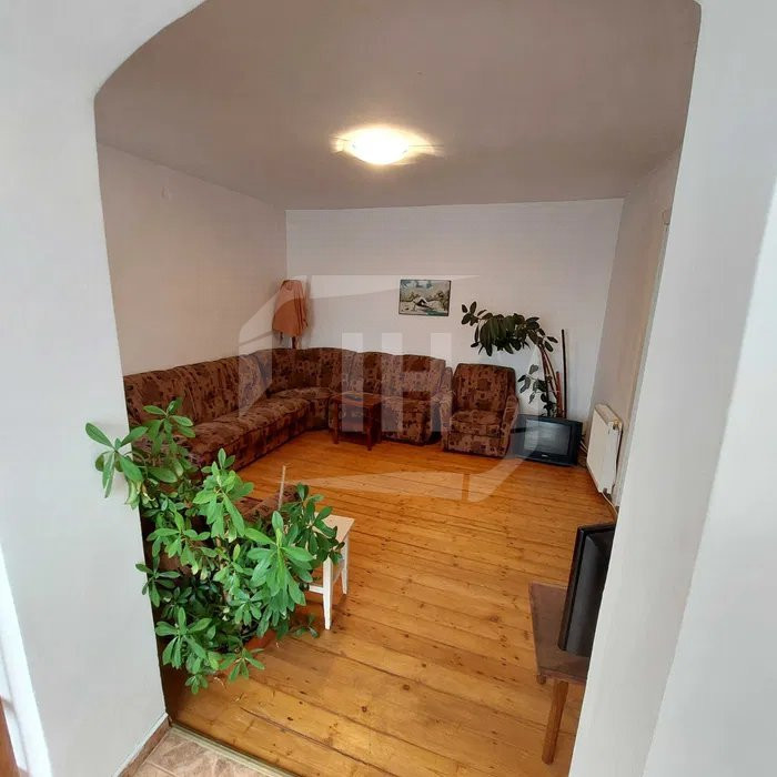 APARTAMENT 3 CAMERE, LA CASĂ, CURTE+ GRĂDINĂ, PARCARE, DÂMBUL ROTUND