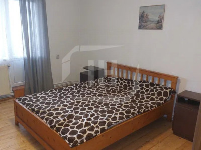 APARTAMENT 3 CAMERE, LA CASĂ, CURTE+ GRĂDINĂ, PARCARE, DÂMBUL ROTUND